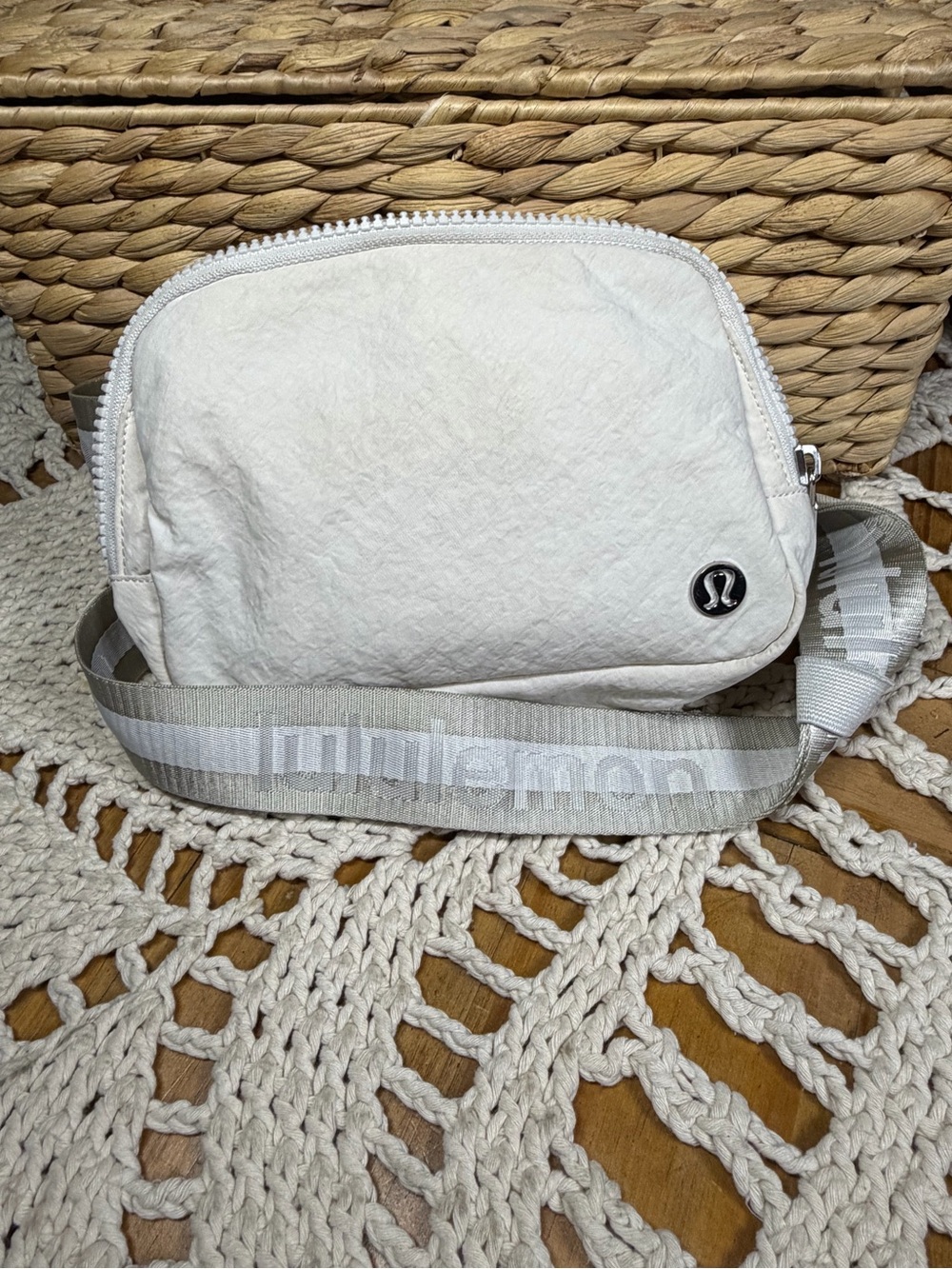 Lululemon Everywhere Belt Bag 1L White Opal Silver Logo Crossbody Waist Bag